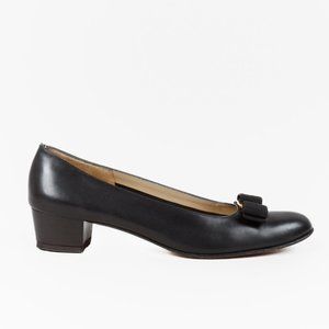 Salvatore Ferragamo Black Vara Pump